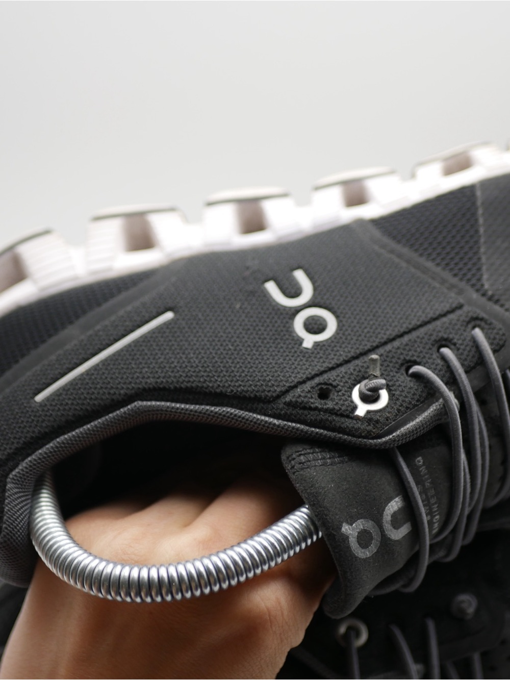 On cloud Running Black Athletic Running Shoes - Picture 11 of 12